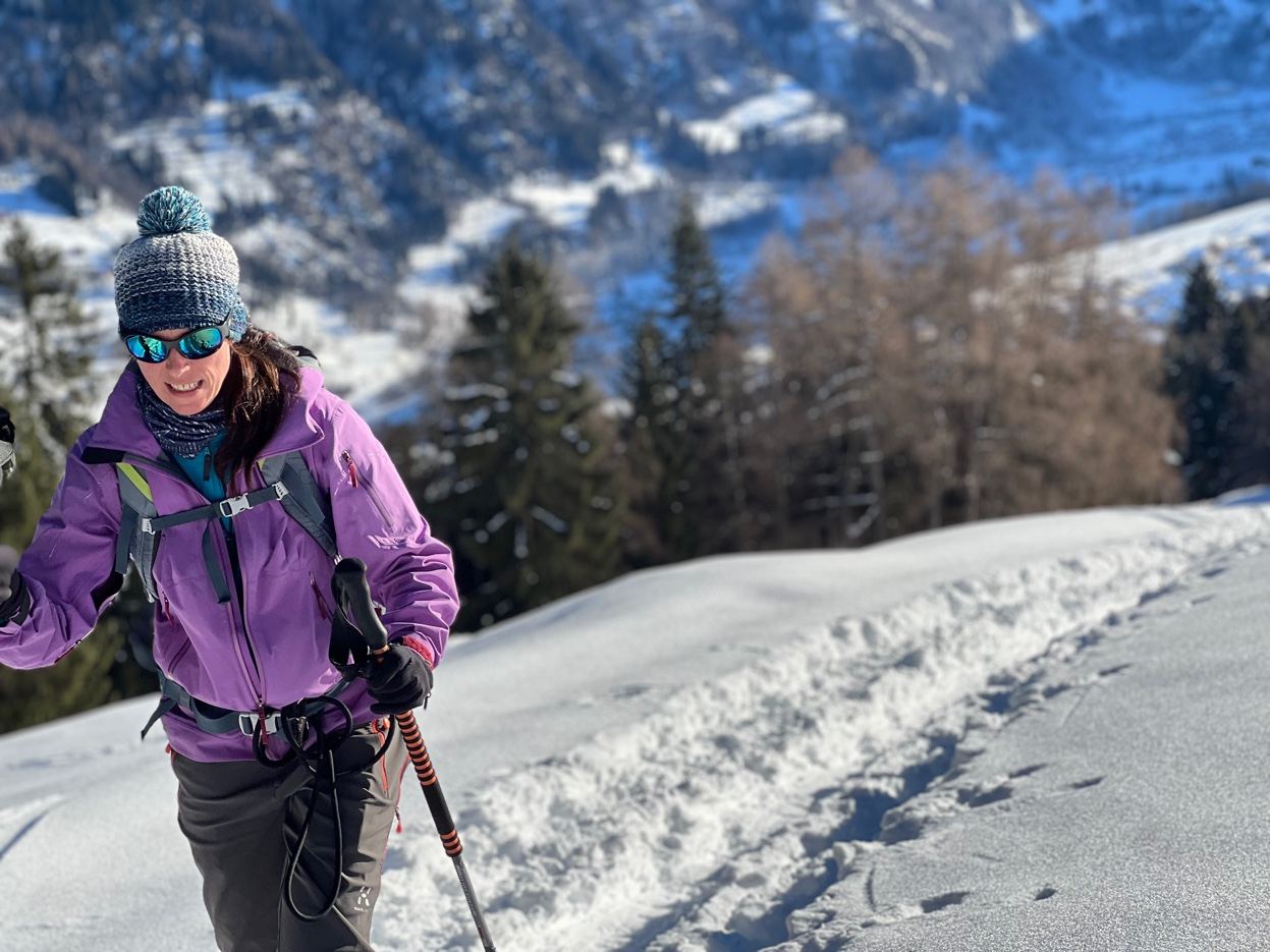 Sarah snowshoeing in Val des Bagnes